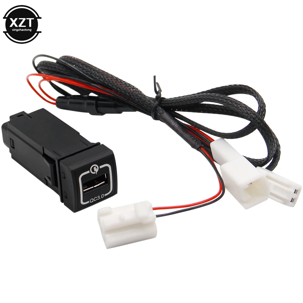 

USB Car Charger Power Adapter QC3.0 Fast Charger Car Charging Port Cigarette Lighter Socket for Toyota Corolla Reiling 19-21