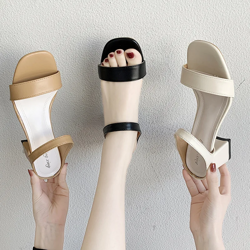 

Fairy water drill transparent sandals women 2021 spring new square head open toe thick heel cool drag outside wear