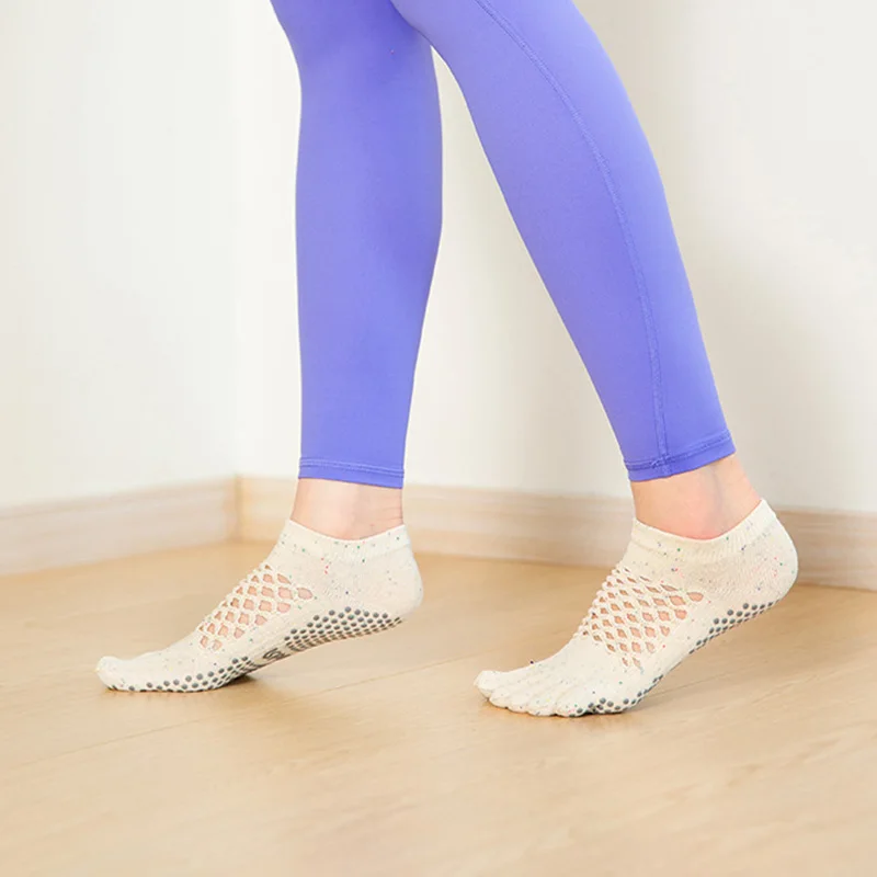 Рисунок 3 - 2023 воздухопроницаемые носки с пятью пальцами