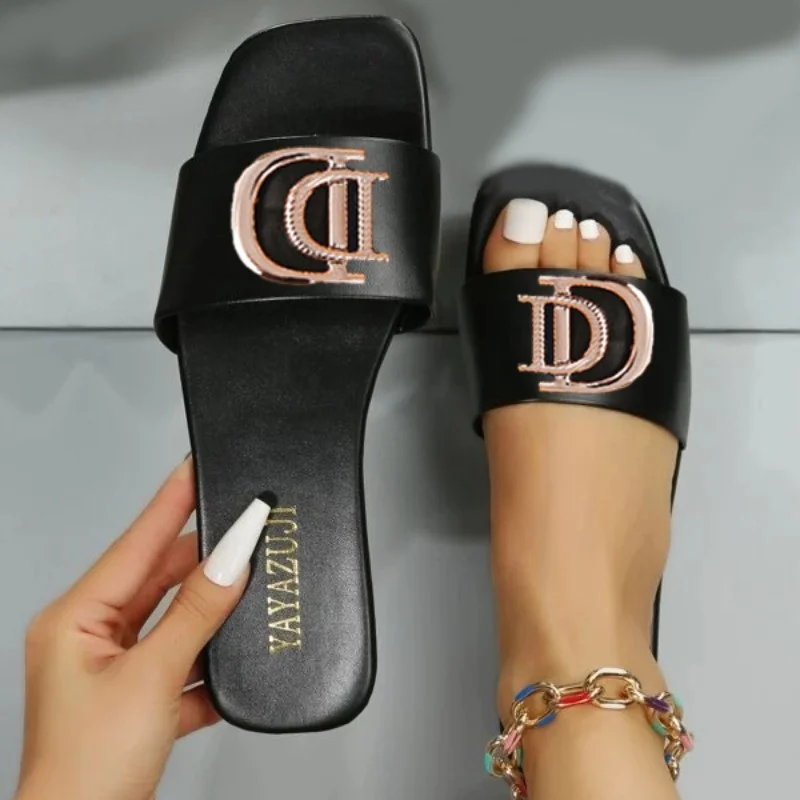 Women Luxury Fashion Single Band Slides Minimalist Plain Outdoor Flat Sandals 2023 Summer New Sandy Beach Slippers Open Toe Shoe