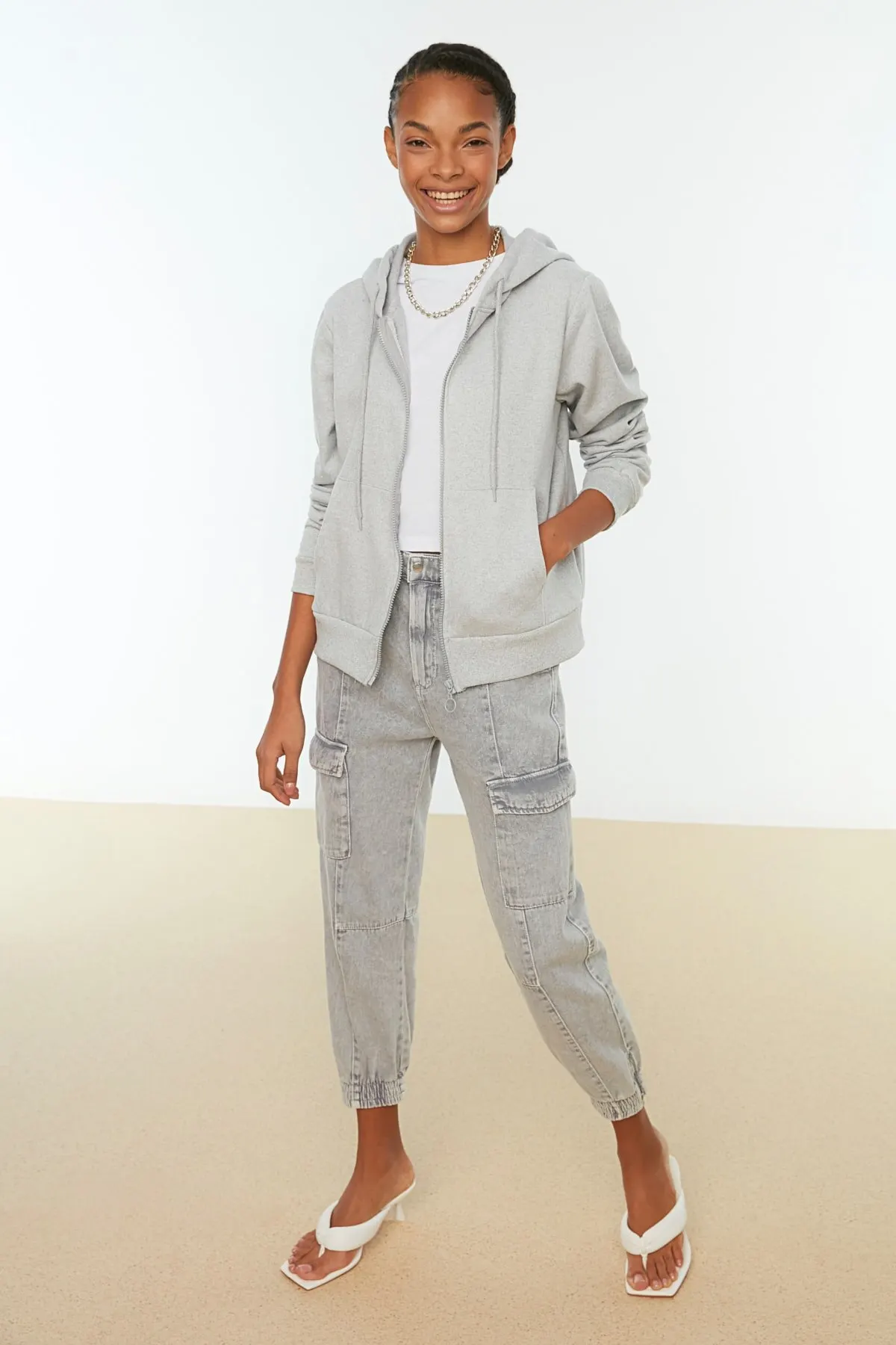 

Women's Sweatshirt Gray Zippered Hooded Knitted Thin Hoodies Fashion All Season New Designer Pullovers Fleece Hoodies
