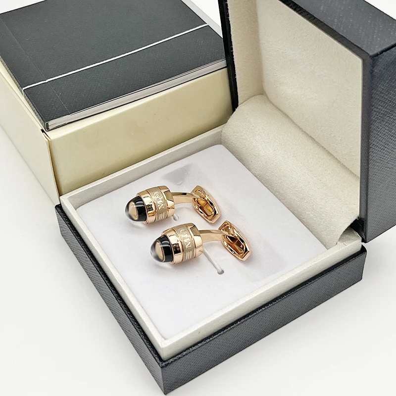 LAN Luxury MB Cufflinks Designer French Shirt Cuff Link For Men Crystal Head Style Four Colors High Quality Gift M01