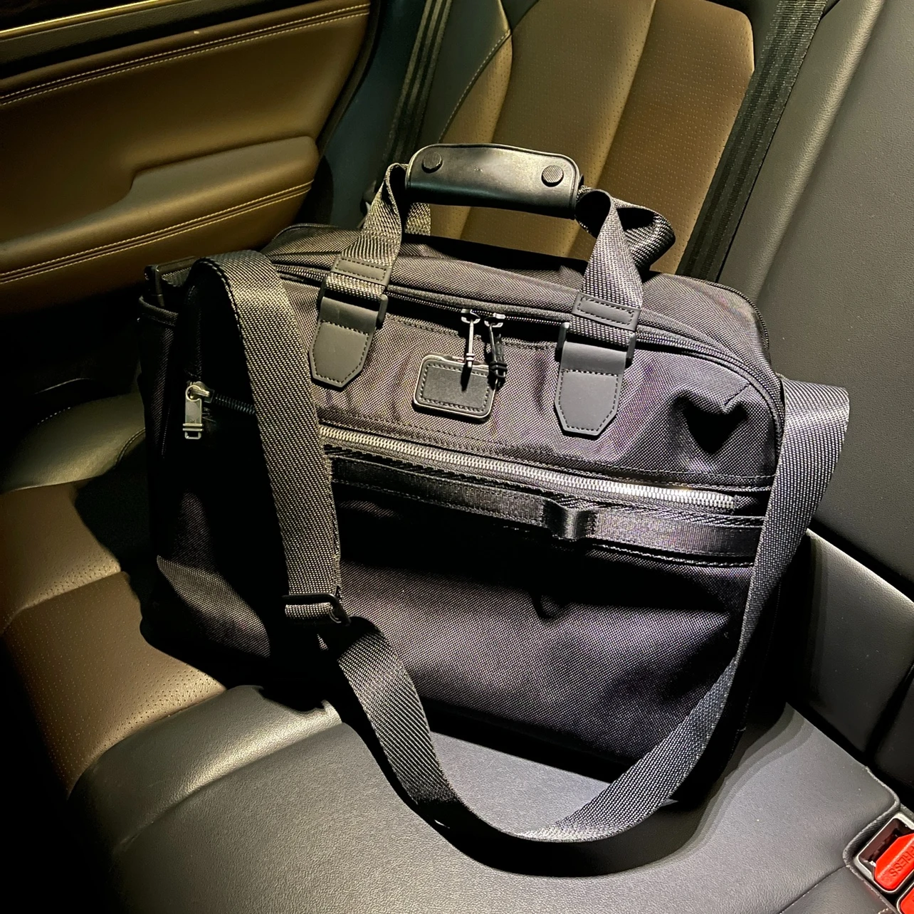 

New 23271114D aily Travel Bag Men's Business Briefcase Travel Bag