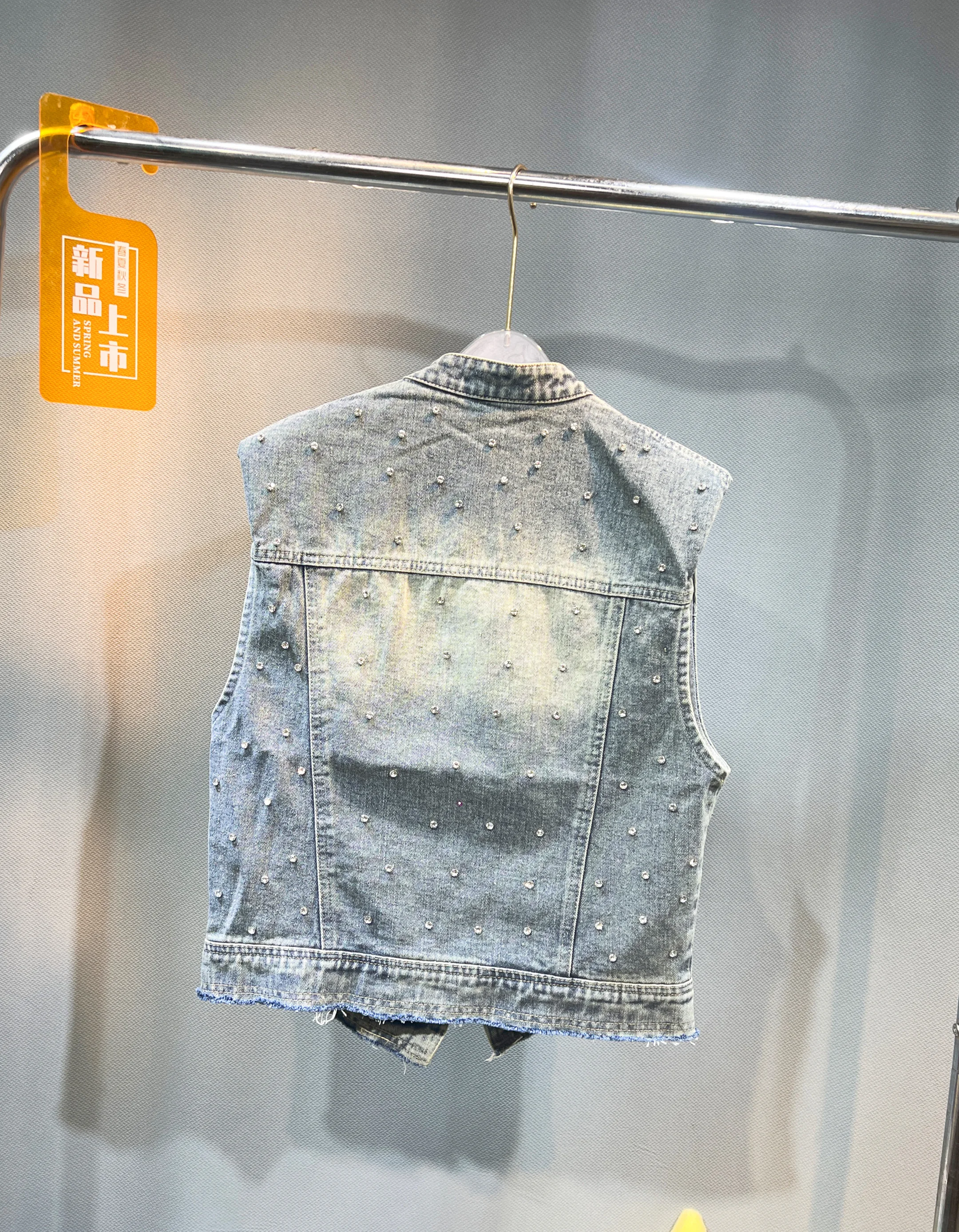 Женская Осенняя куртка без рукавов новинка 2024 модный однобортный джинсовый