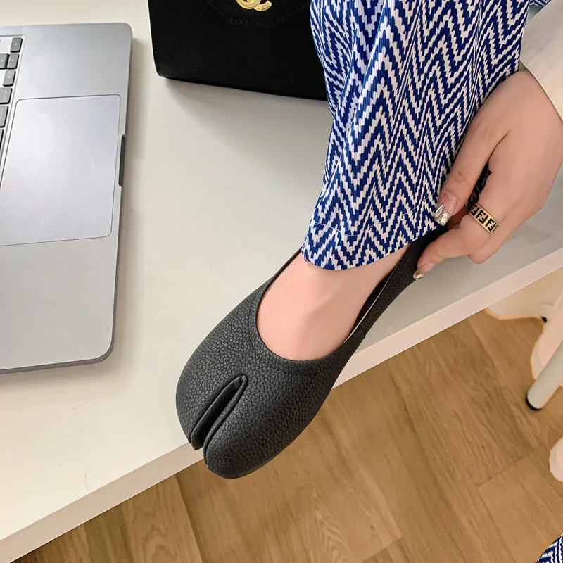 Genuine Leather Flats Women Split Toe Round Shoes 2022 Autumn New Apricot Beige Black Comfortable Soft Slip On Sapatos Femininno