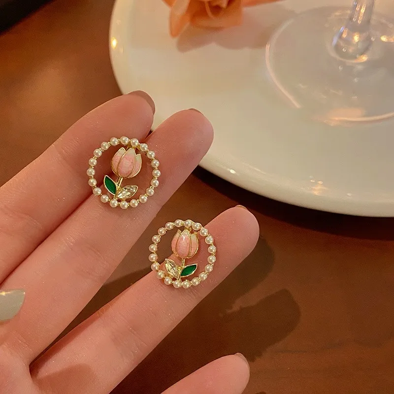 

French Light Luxury Pink Flower Pearl Stud Earrings For Women Sweet Cute Strawberry Peach Pendant Fruit Earring Party Jewelry Gi