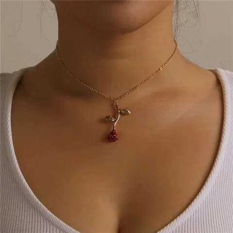 Золотой кулон с розой jisensp