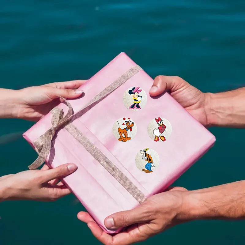 500 шт. круглые наклейки Дональд Дак