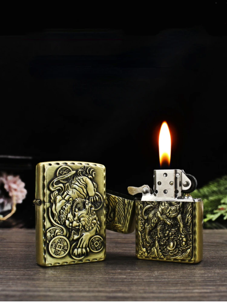 

New Zhaocai Embossed Originality Retro Kerosene Lighter Cigar Cigar Grinding Wheel Cigar Lighter Gift