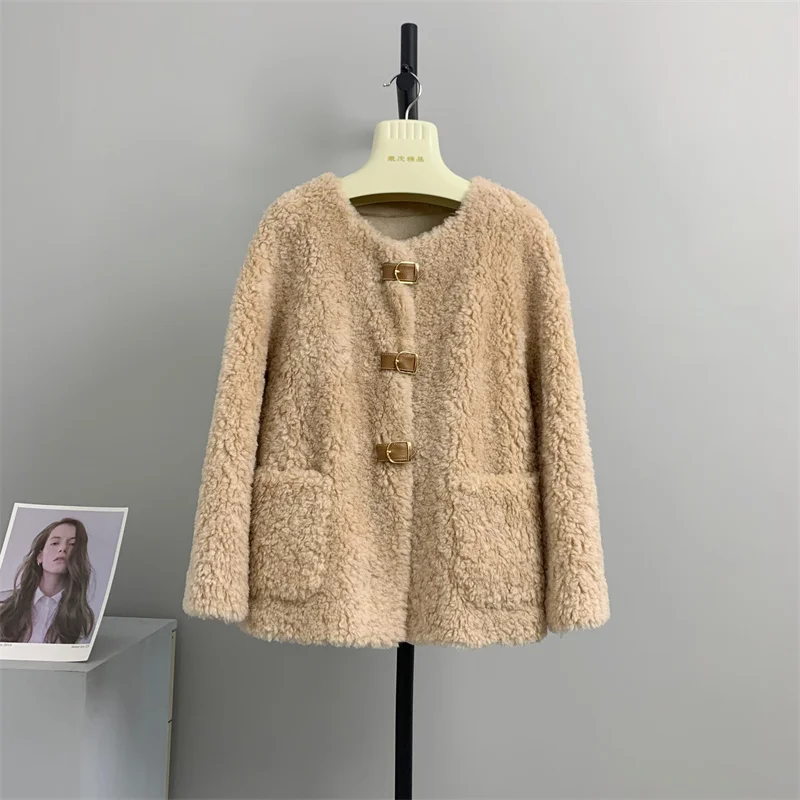 

genuine Small leather loop wool shearing women's short thickened onepiece sheep coat winter fur new