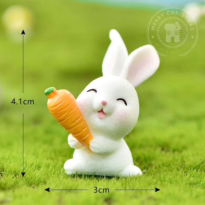 

Миниатюрная фигурка кролика из полимера