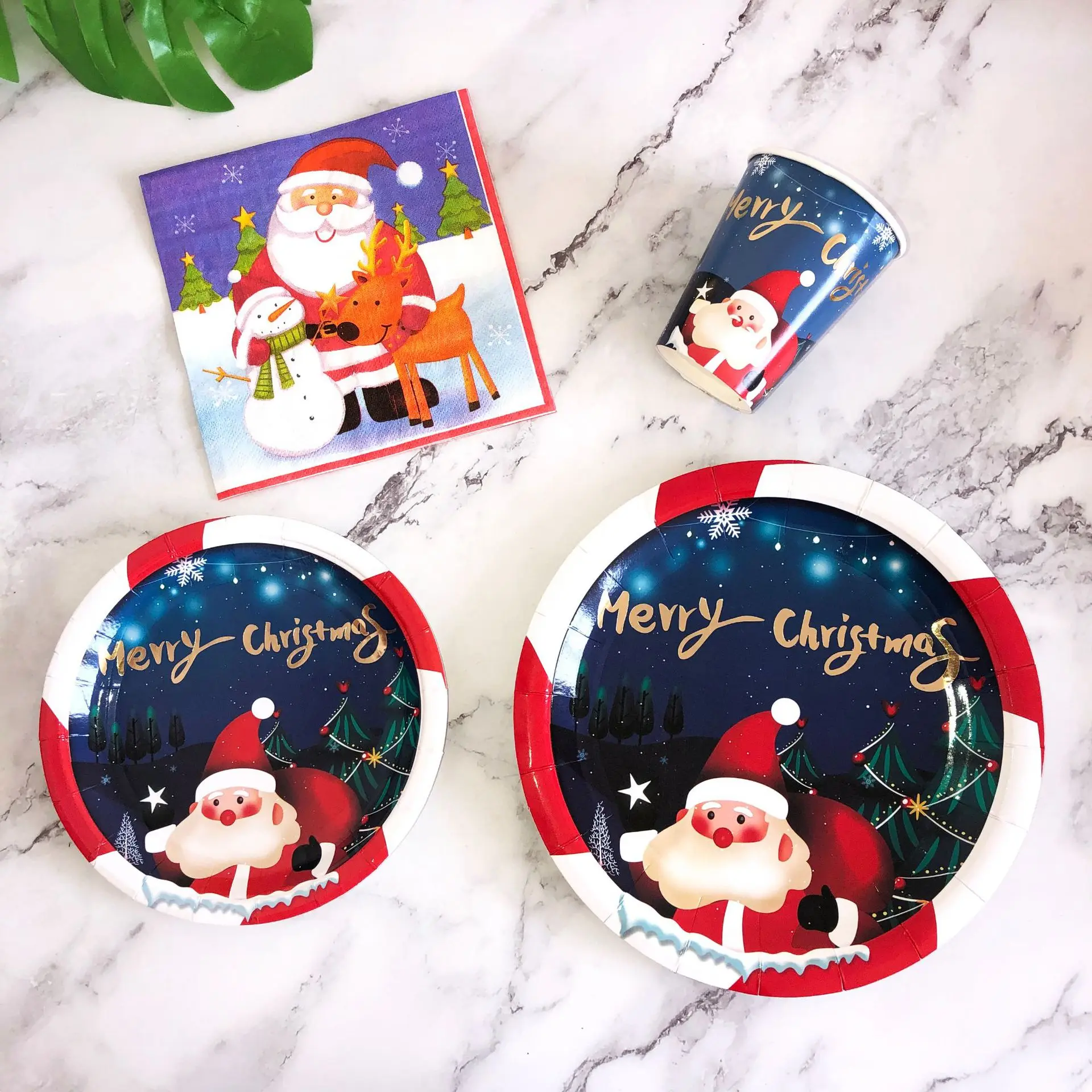 

Christmas Disposable Party Tableware Set Merry Xmas Santa Claus Paper Plates Cups Napkins for New Year Christmas Party Supplies