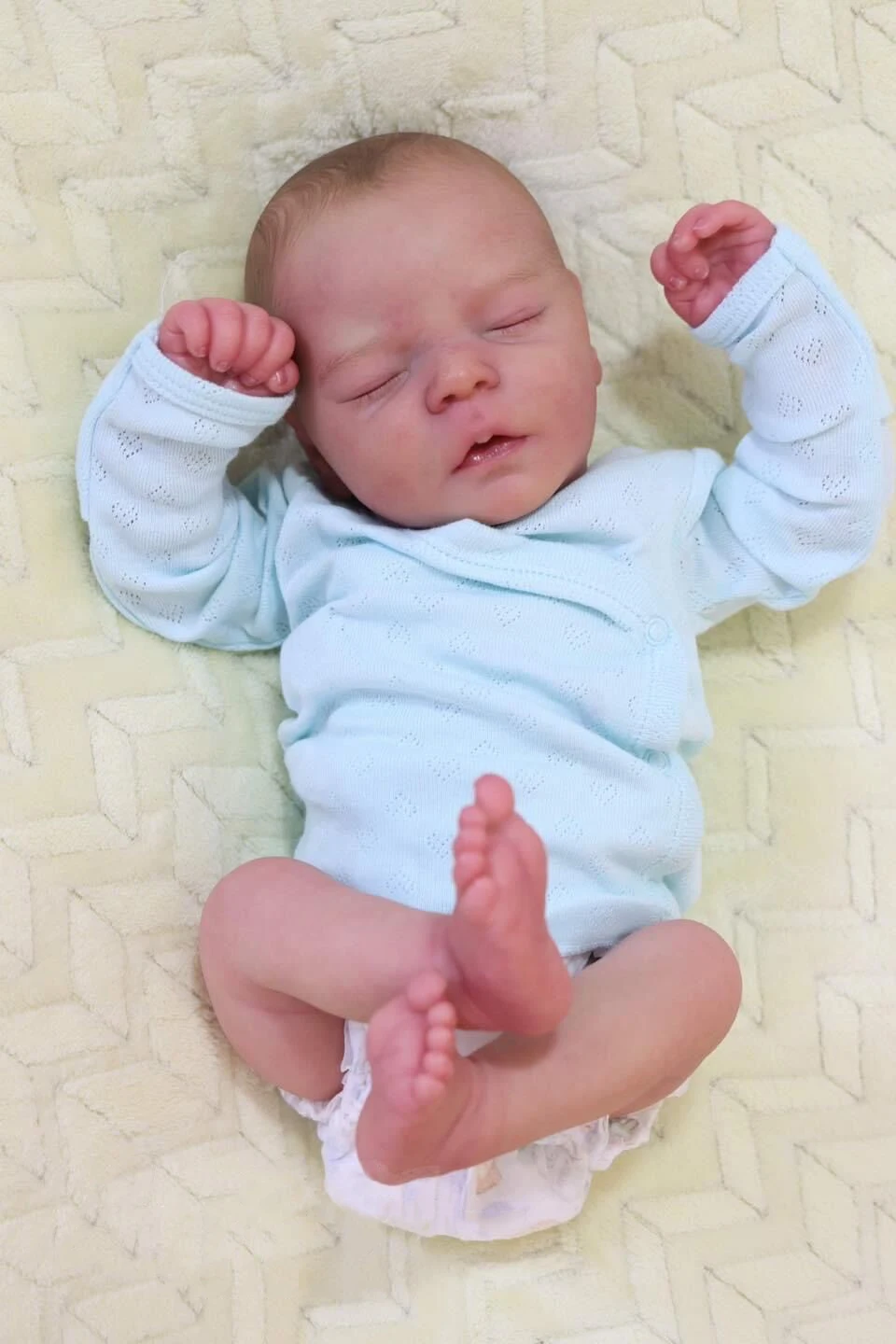 

40CM Premie NewBorn Baby Doll Darren Lifelike Hand 3D Painted Doll with Veins Multiple Layers Collectible Art Doll