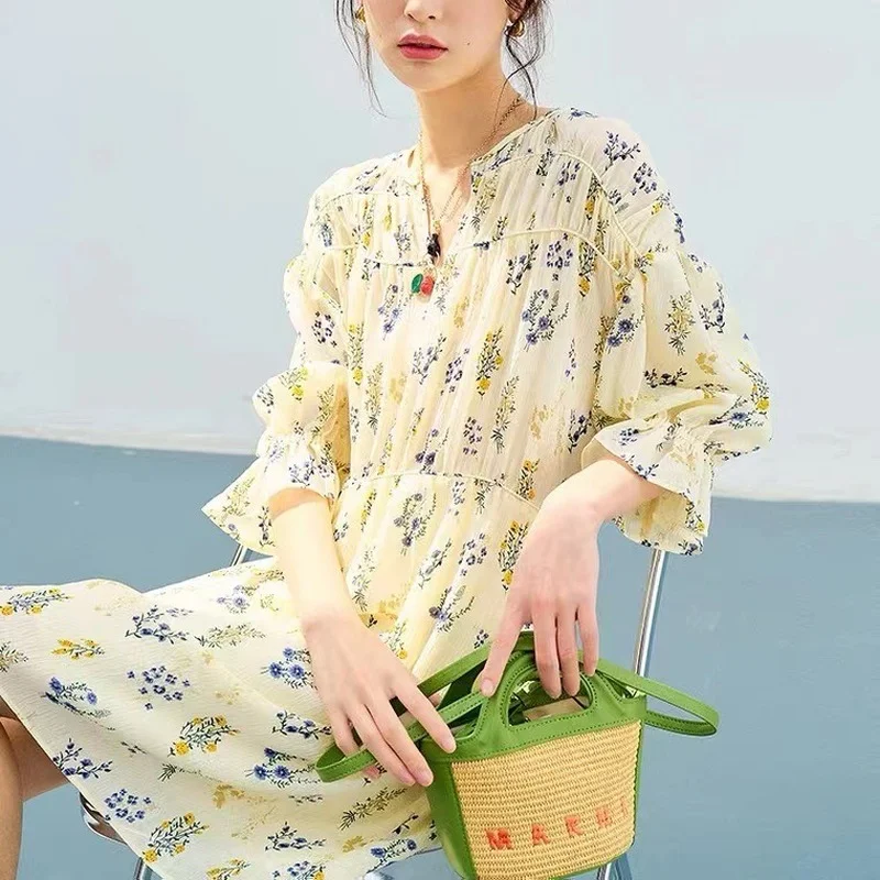 

French Flower Print Mini Dress Women's Summer V-neck Puff Sleeves Elastic Waist Waist Pleated Elegant Short Robe 2022 New