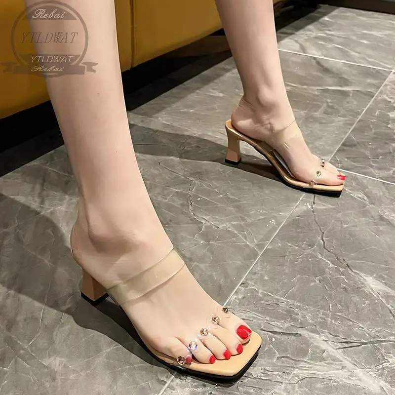 Сандалии-шлепанцы женские с прозрачным ремешком и открытым носком из ПВХ |