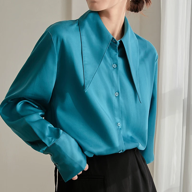 Блузка Женская атласная с длинным рукавом белая Модная рубашка свободного