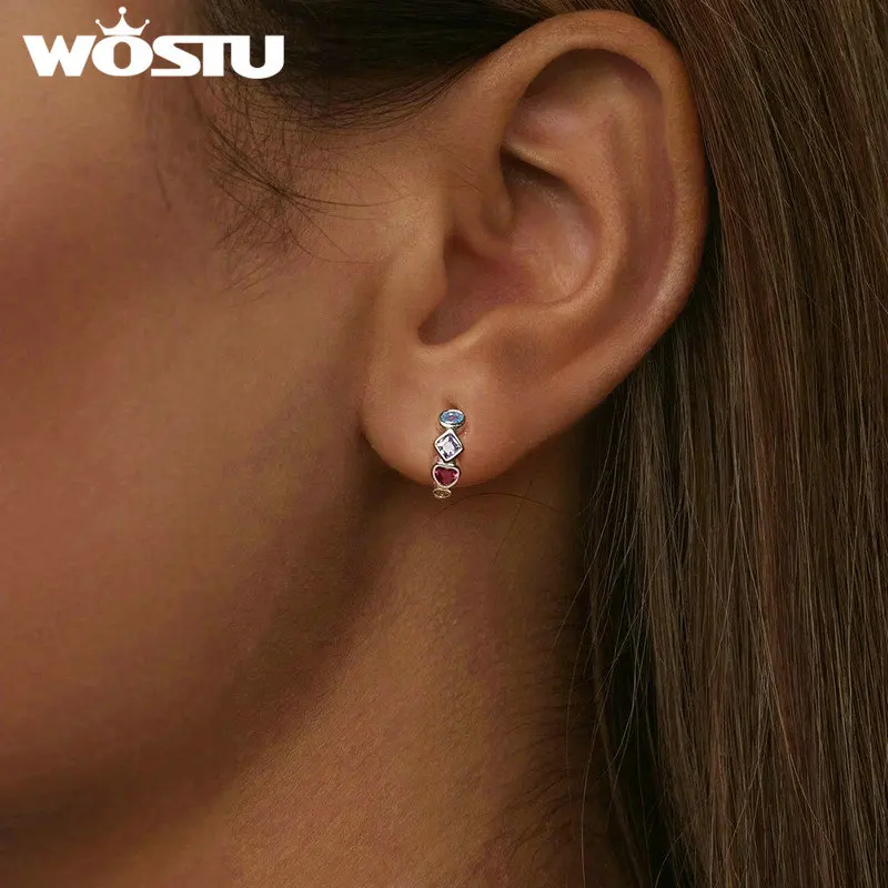 Женские серьги-кольца из серебра 925 пробы с радужными кристаллами