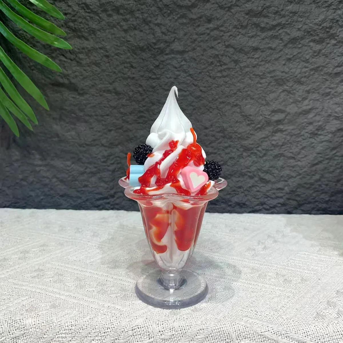 

Имитация мороженого из ПВХ