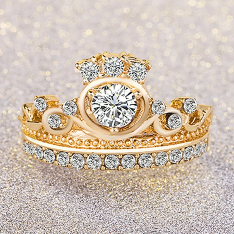 

Fashion New Hot Sale Golden Crown Ring for Women European and American Style Engagement Party wedding Jewelry Accessories