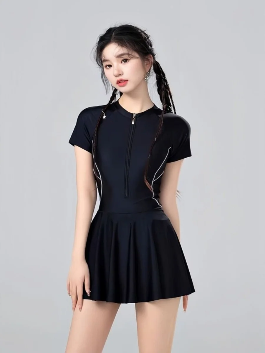 Модный женский купальник 2024 новинка горячего источника консервативный цельный