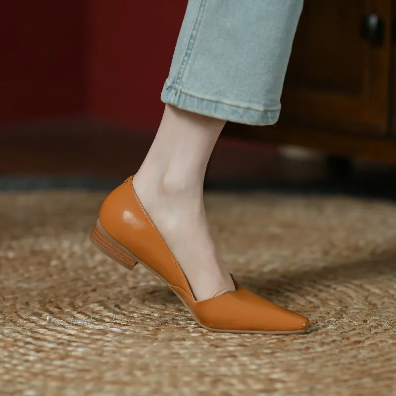 Women Pointed Toe Pumps Comfortable Low Heel Simplicity Style Leather Slip on Shoes Office Lady Casual Shoes Shallow Flats Pumps