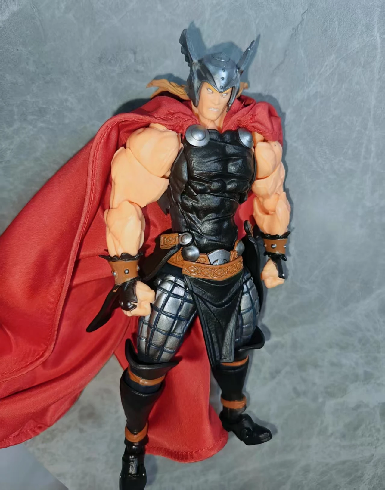 В наличии: Коллекционная фигурка Marvel Thor Amazing Yamaguchi Revoltech Kaiyodo Style, ПВХ, аниме-фигурка, игрушка, подарок (art.: 3920da8a0a555) - 3920da8a0a555