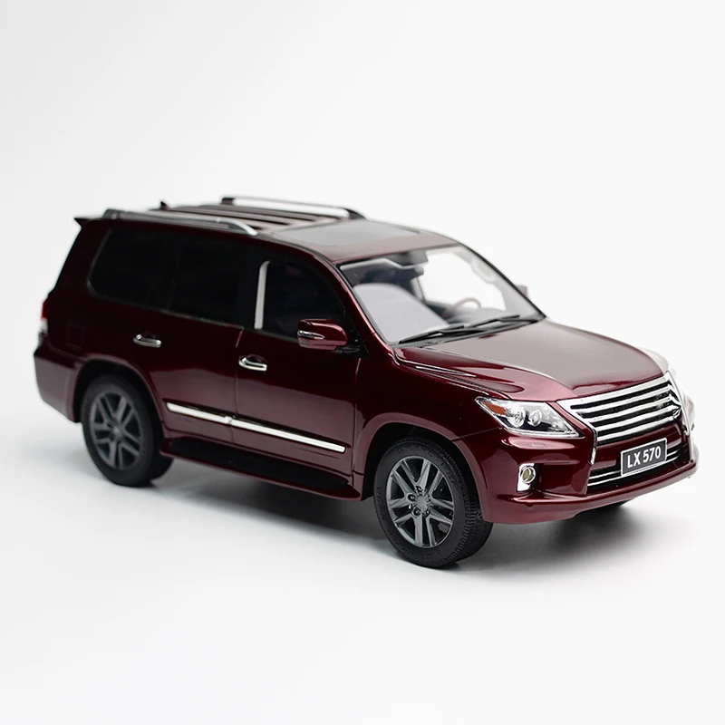 Фото Оригинальная заводская модель 1:18 внедорожника LX570 из сплава, коллекционная, в подарок. №2