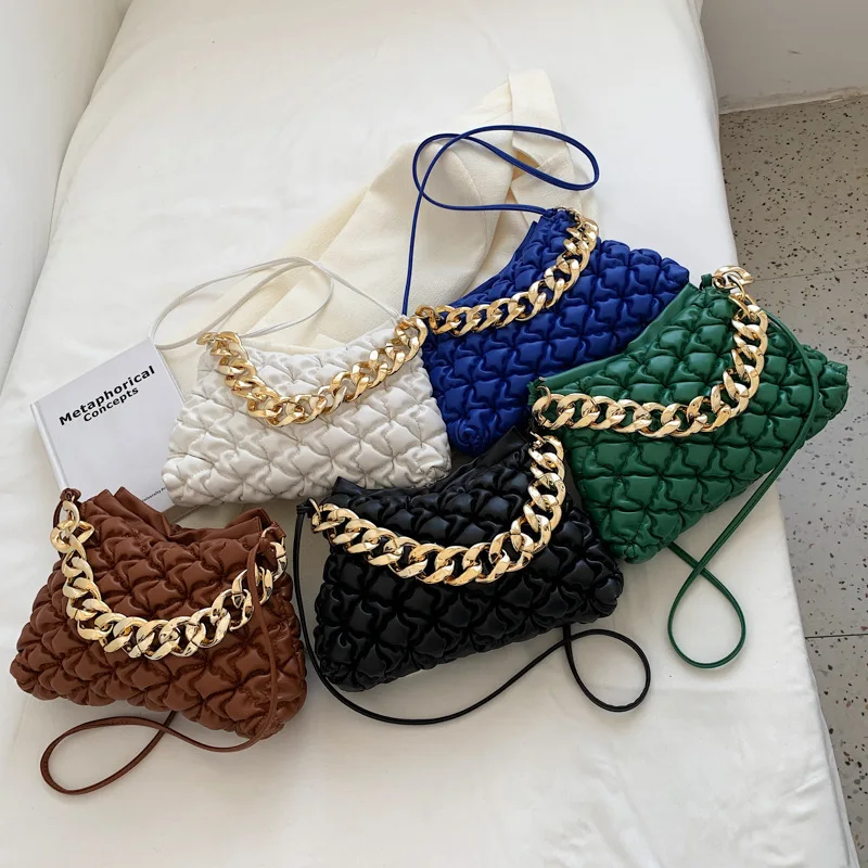

2022 fashion version personality trendy western style thick chain portable small square bag designer shoulder messenger bag