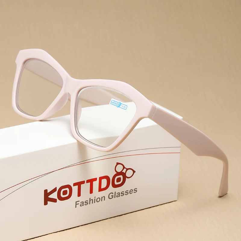Женские пластиковые очки для чтения