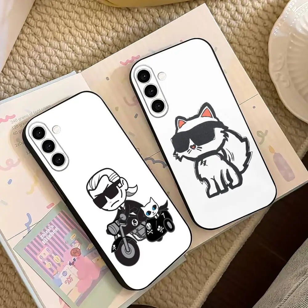 Фото Чехол для телефона K-Karls Lagerfelds Cat Gift для Samsung Galaxy A73, A72, A71, A70, A53, A52, A51 и других моделей, мягкий черный чехол №1
