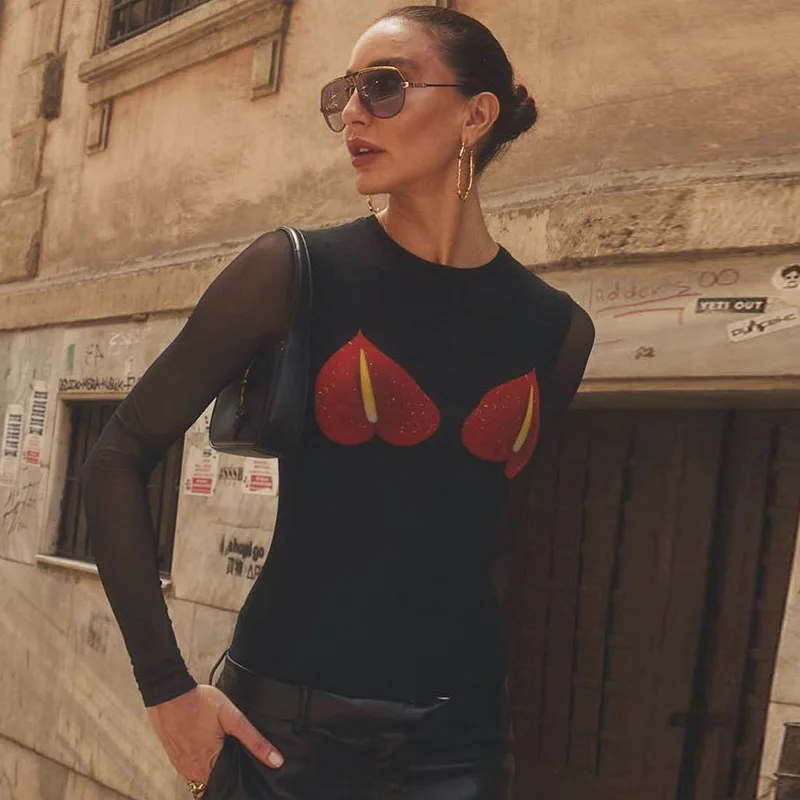 

Woman Long Sleeve T-shirt Heart Printed O Neck Mesh Patchwork Casual T-shirt S-L
