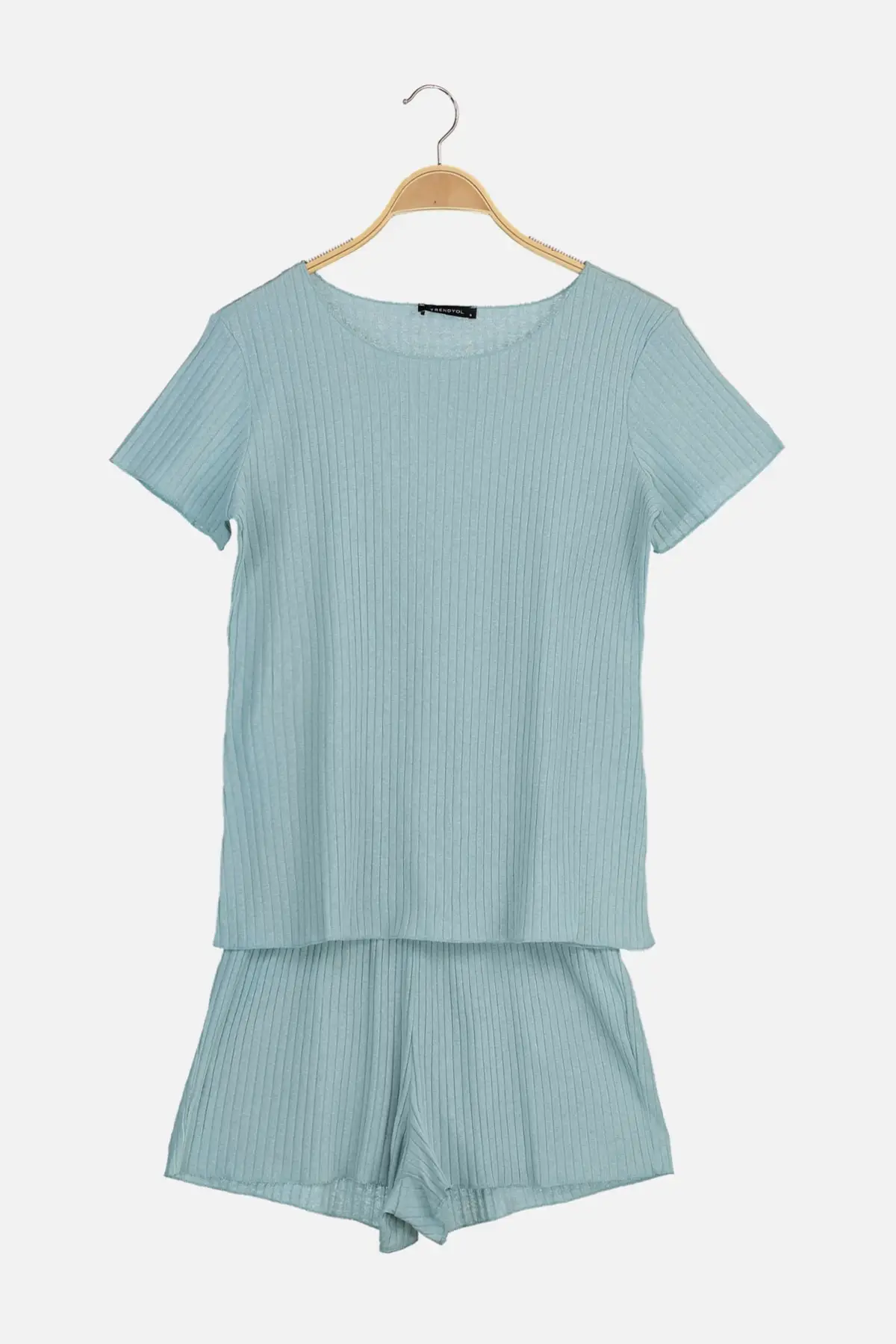 

Trendyol Camisole Sleepwear Set THMSS21PT1303