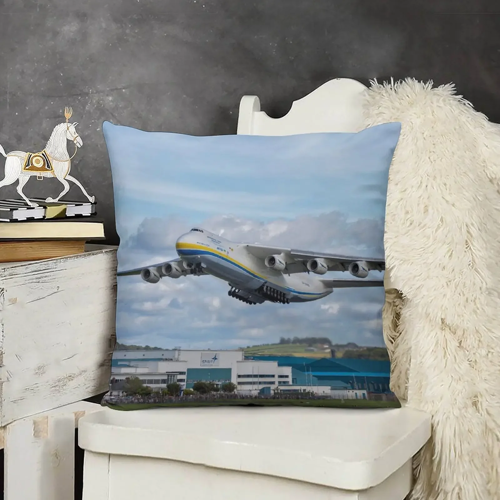 Подушка Antonov An-225 Mriya новогодний чехол для подушек роскошный подушка