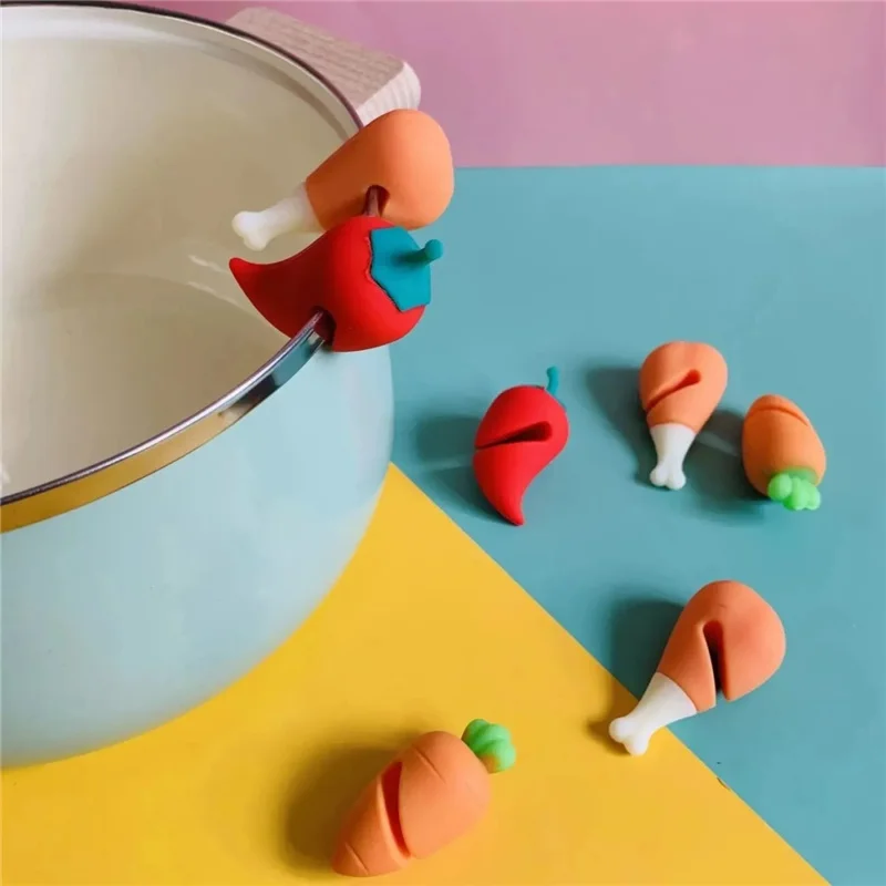 

Cute Silicone Spill-proof Pot Lid Rack Creative Pepper Carrot Chicken Thigh Shape Overflow Stopper Pot Cover Lifter Kitchen Tool