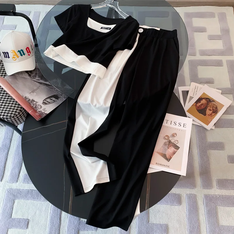 

Women's Tracksuit summer 2022 New Top Pants Suit Korean Fashion Elegant Short T-shirt Trouser Two-piece Set Female Sportwear 4XL