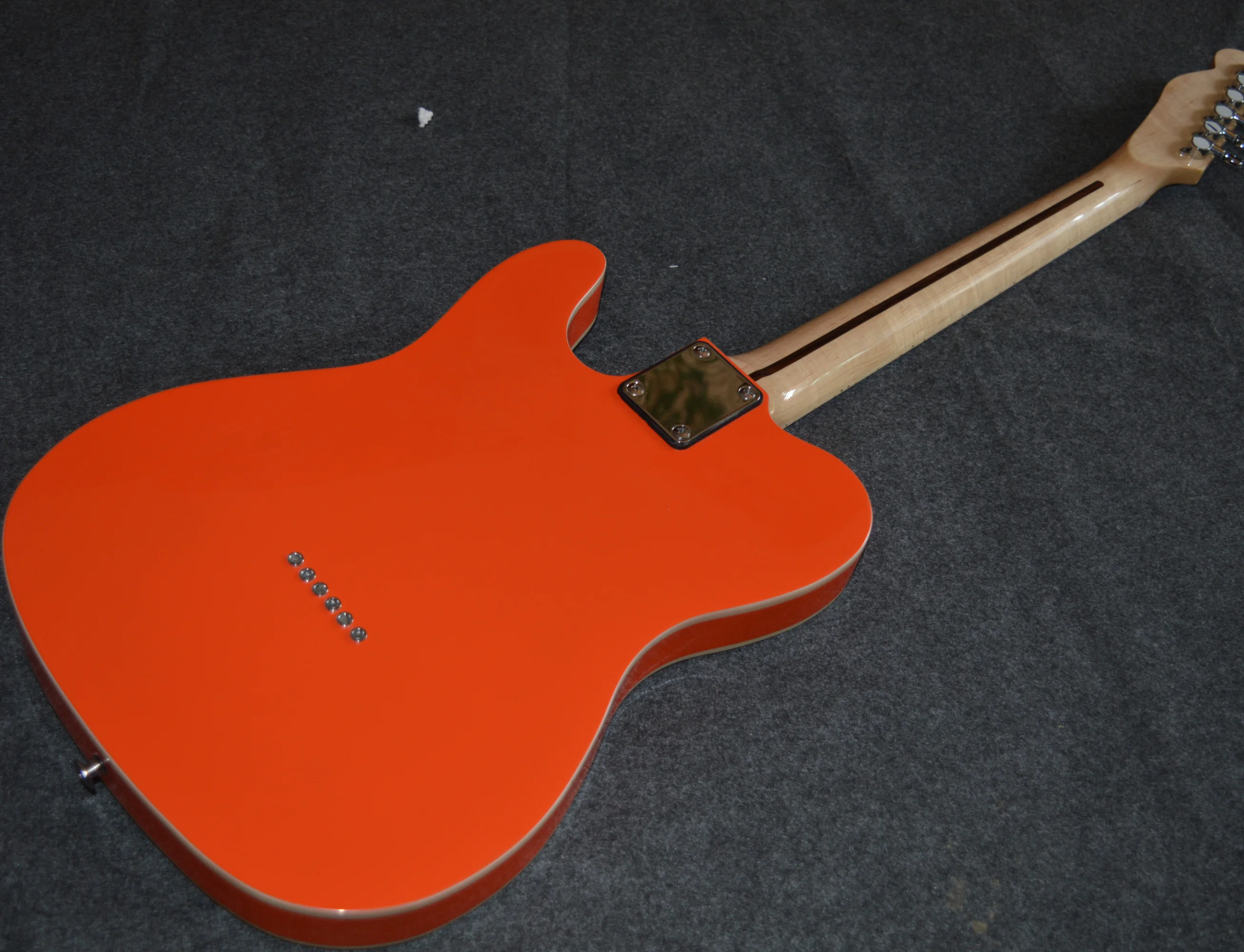 Гитара 2 4. Электра гитара 2 в 1. herwammcaster sabre ii электрогитара. хромированная гитара. гитара t0d10n копия.