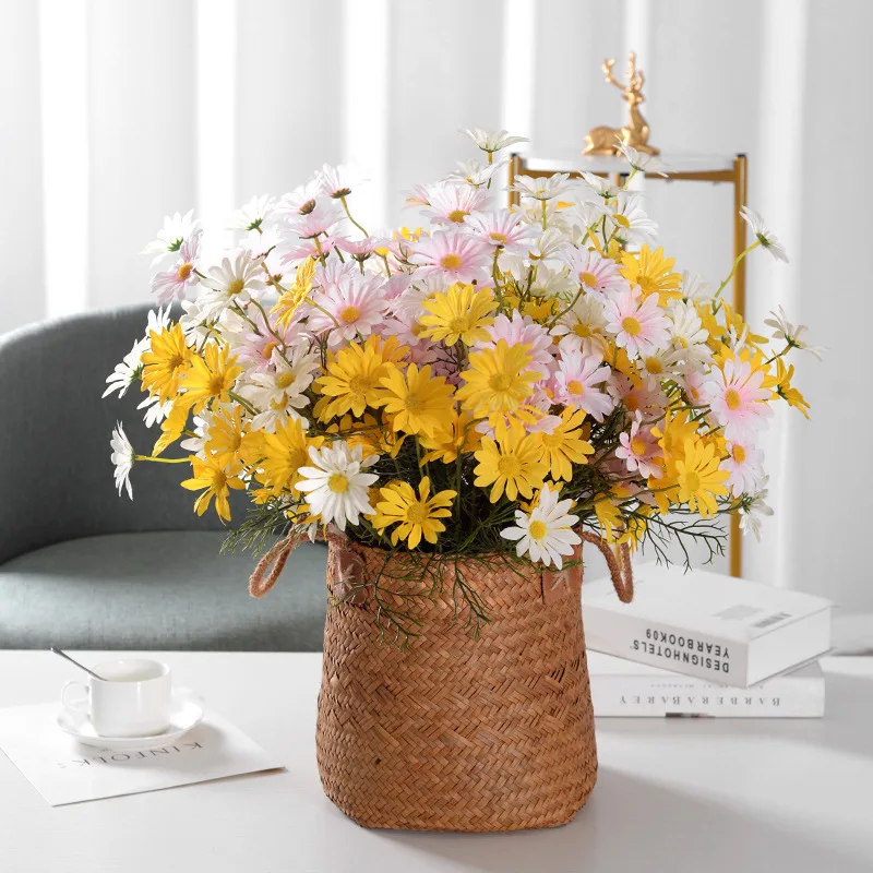 

Artificial Flower Small Daisy Flower Bouquet Gerbera Fake Flowers Chamomile Silk Flowers for Wedding Home Christmas Decoration