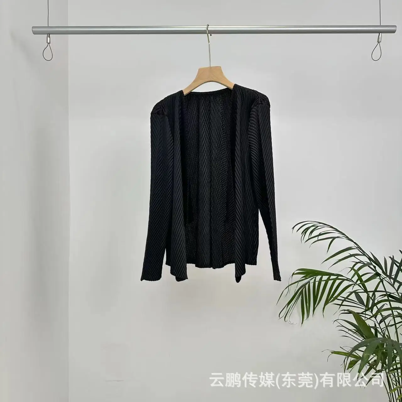 Комплект плиссированных брюк однотонный тонкий эластичный из трех предметов