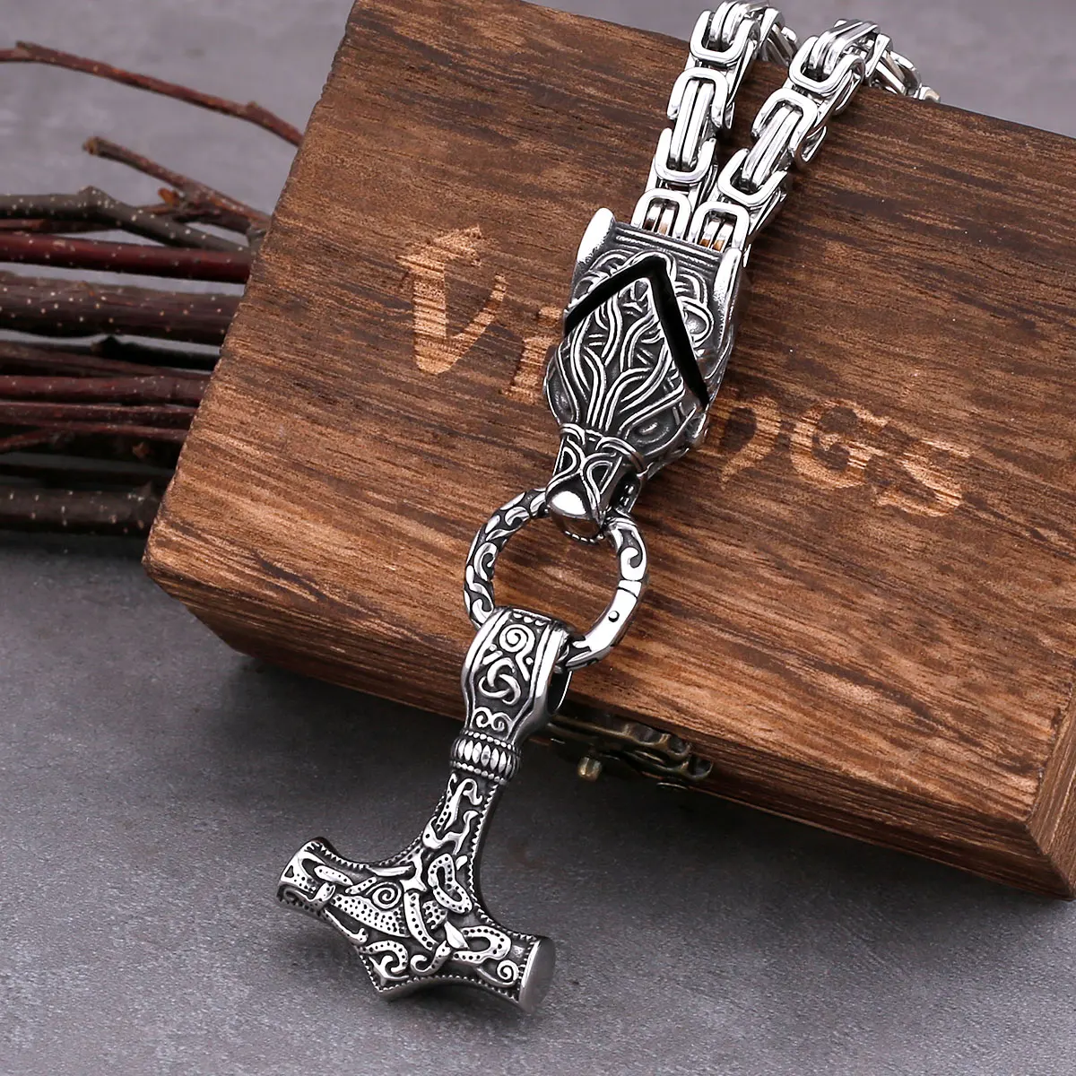 

Vintage Viking Wolf Head Thor's Hammer Necklace Overbearing Men's Stainless Steel Pendant Jewelry Punk Biker Boy's Accessories