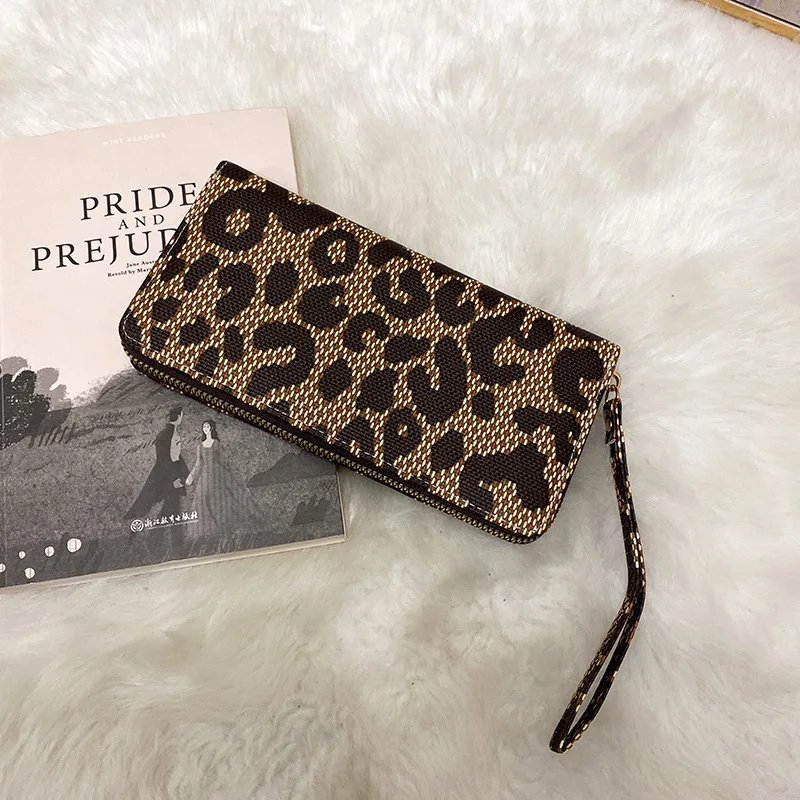 Leather Three Fold Long Wallet for Women Multifunctional Purse Leopard Print Coin Purse Card Holder Fashion Retro Large Capacity