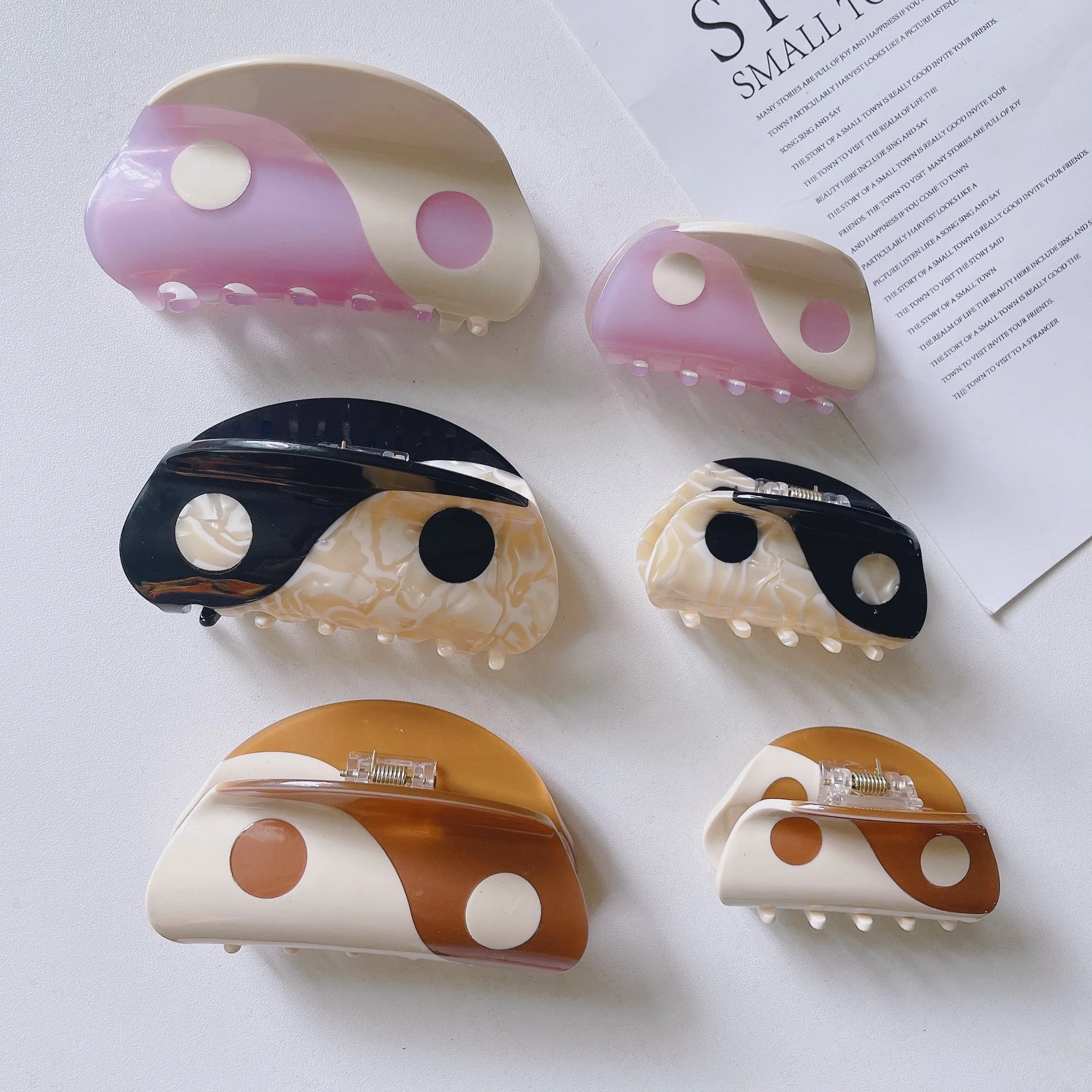 

New Headwear Accessorie Design Retro National Style Headdress Tai Chi Gossip Catch Yin Yang Geometric Hair Clip Claw For Women