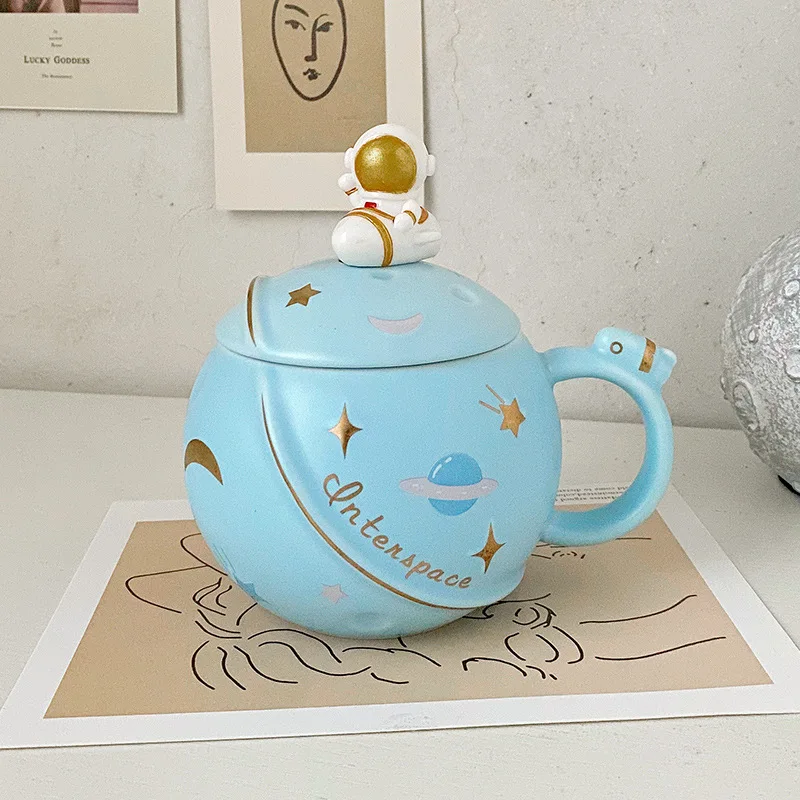 NEW Creative Cartoon Astronaut Mug with Lid and Spoon Office Milk Coffee Cup Lovely Star Mug