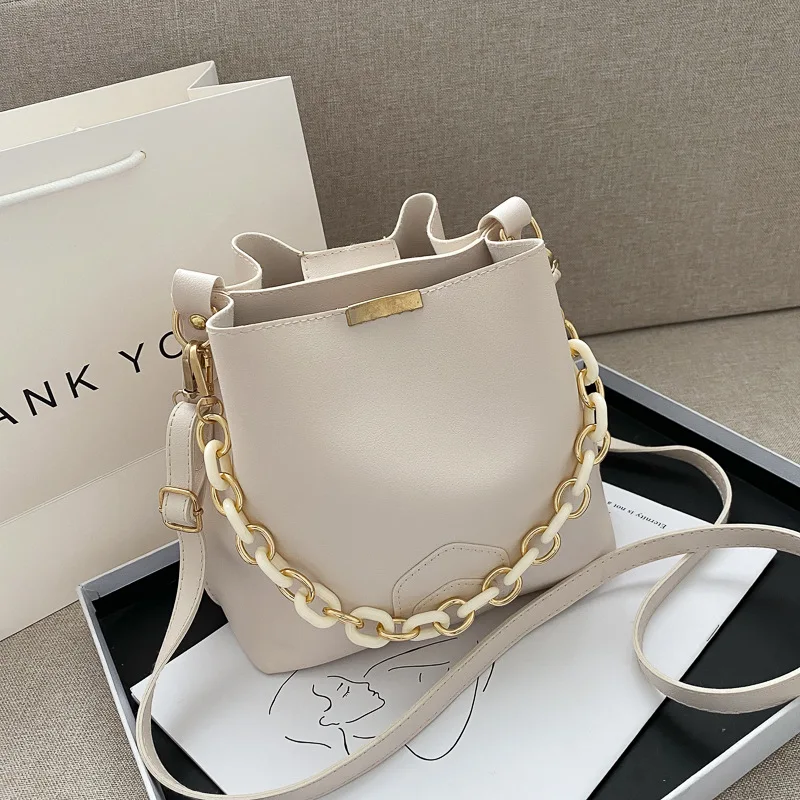 

Elegant Female Chain Tote Bucket Bag 2021 New High-quality Pu Leather Women's Designer Handbag Travel Shoulder Messenger Bag