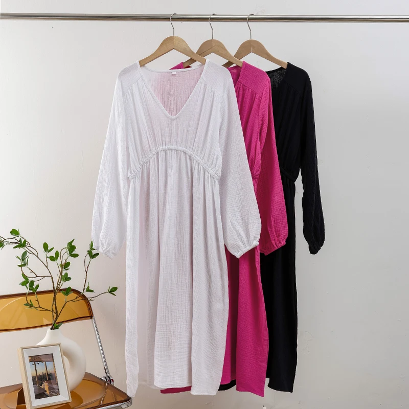 Женское Двуслойное платье с V-образным вырезом из крепа