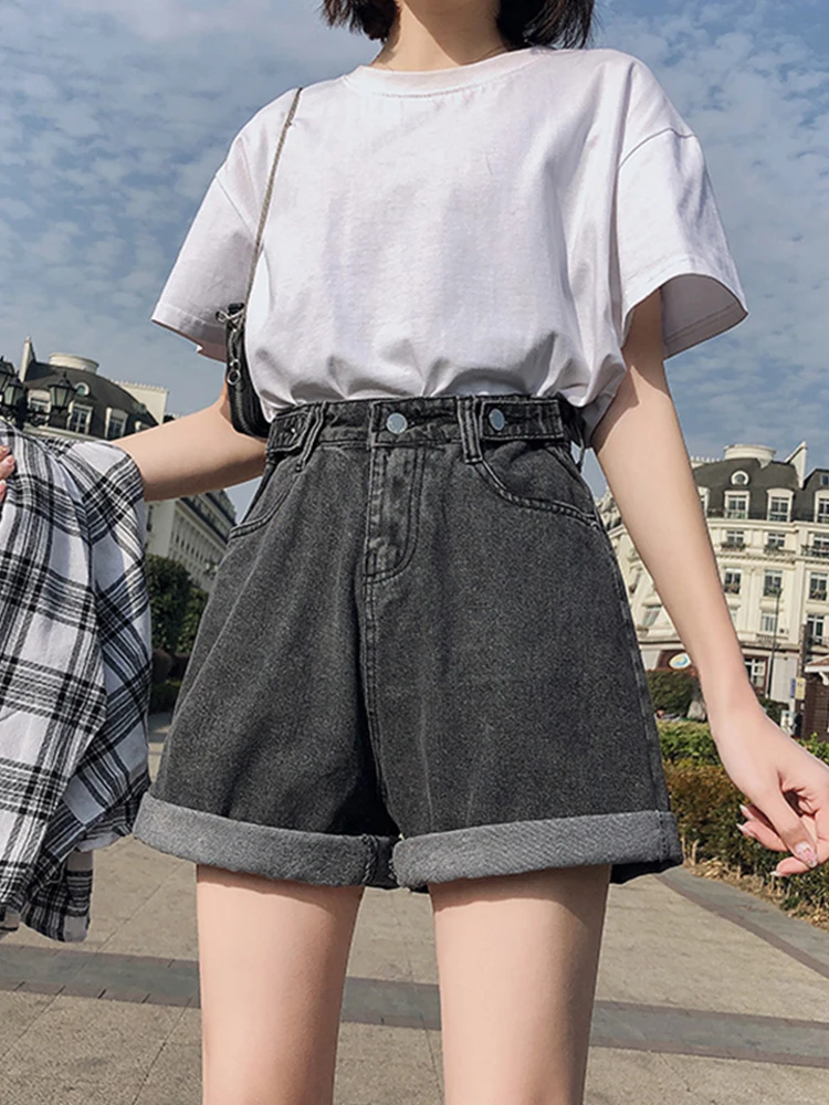 2022 New Summer Women Button Wigh Leg Jeans Shorts Casual Female High Waist Loose Fit Blue Denim Shorts