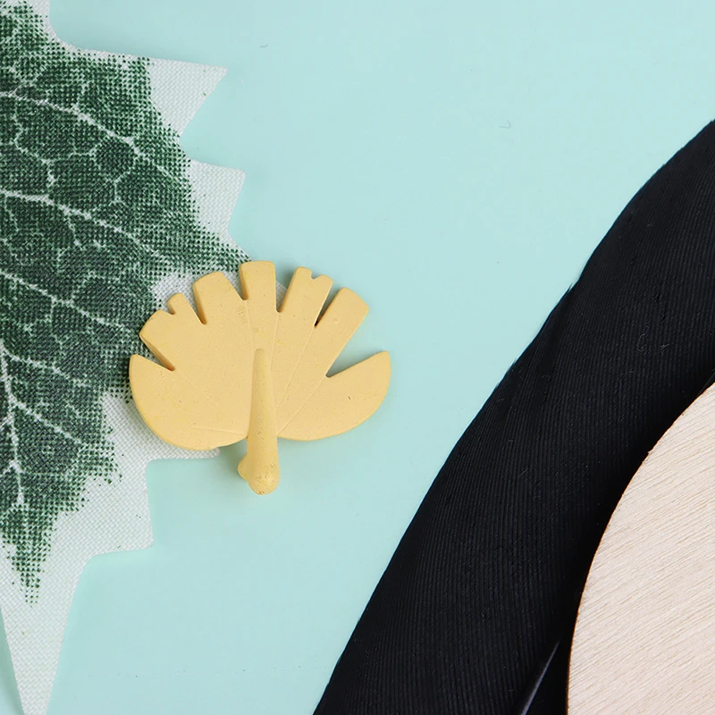 

1:12 миниатюрный кукольный домик с металлической резьбой, модель куклы, аксессуары для домашнего декора