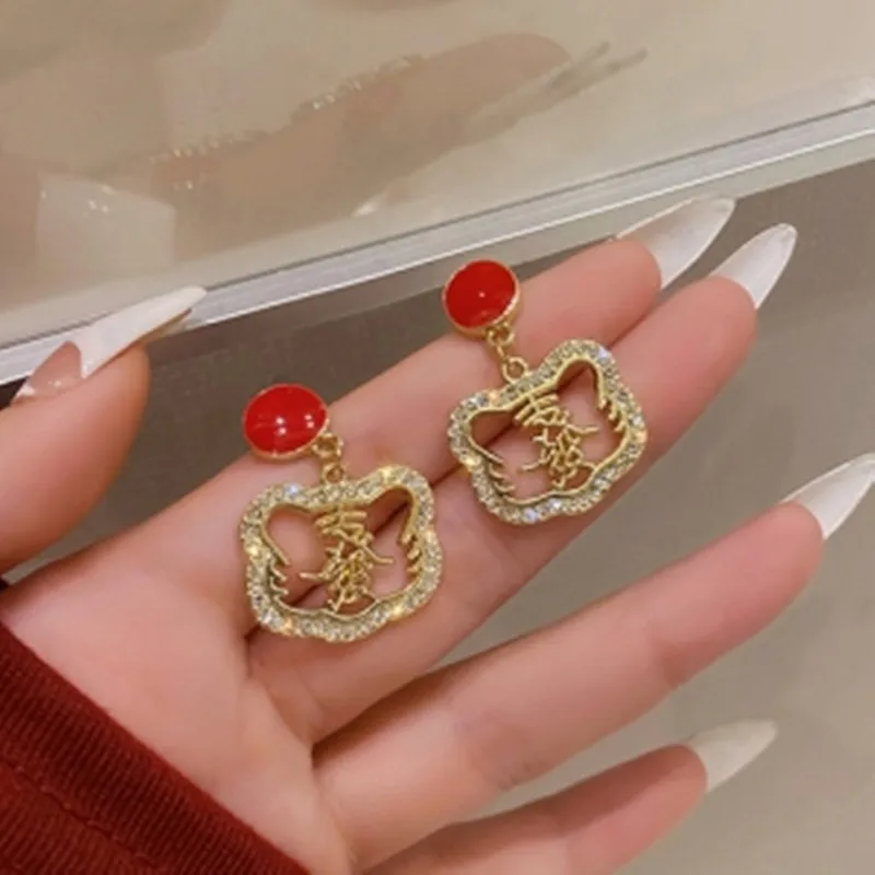 

Простые корейские серьги-подвески с тигром для женщин Brincos панк длинные бриллианты 2023 новые модные ювелирные изделия в подарок