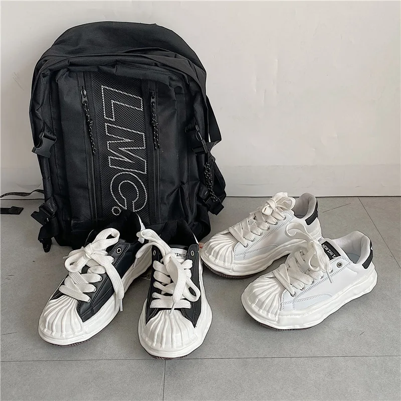 

Новинка, уличная спортивная обувь из искусственной кожи белого цвета, модная обувь на толстой подошве для девочек, обувь с круглым носком и ...