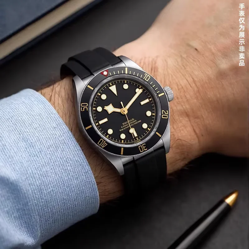 Фото Мягкий резиновый ремешок для часов Tudor 39 мм 1958 BB58 Black Bay Panda Pro Black Shield, стальной браслет с концевыми звеньями, 20 мм, 21 мм, 22 мм №3