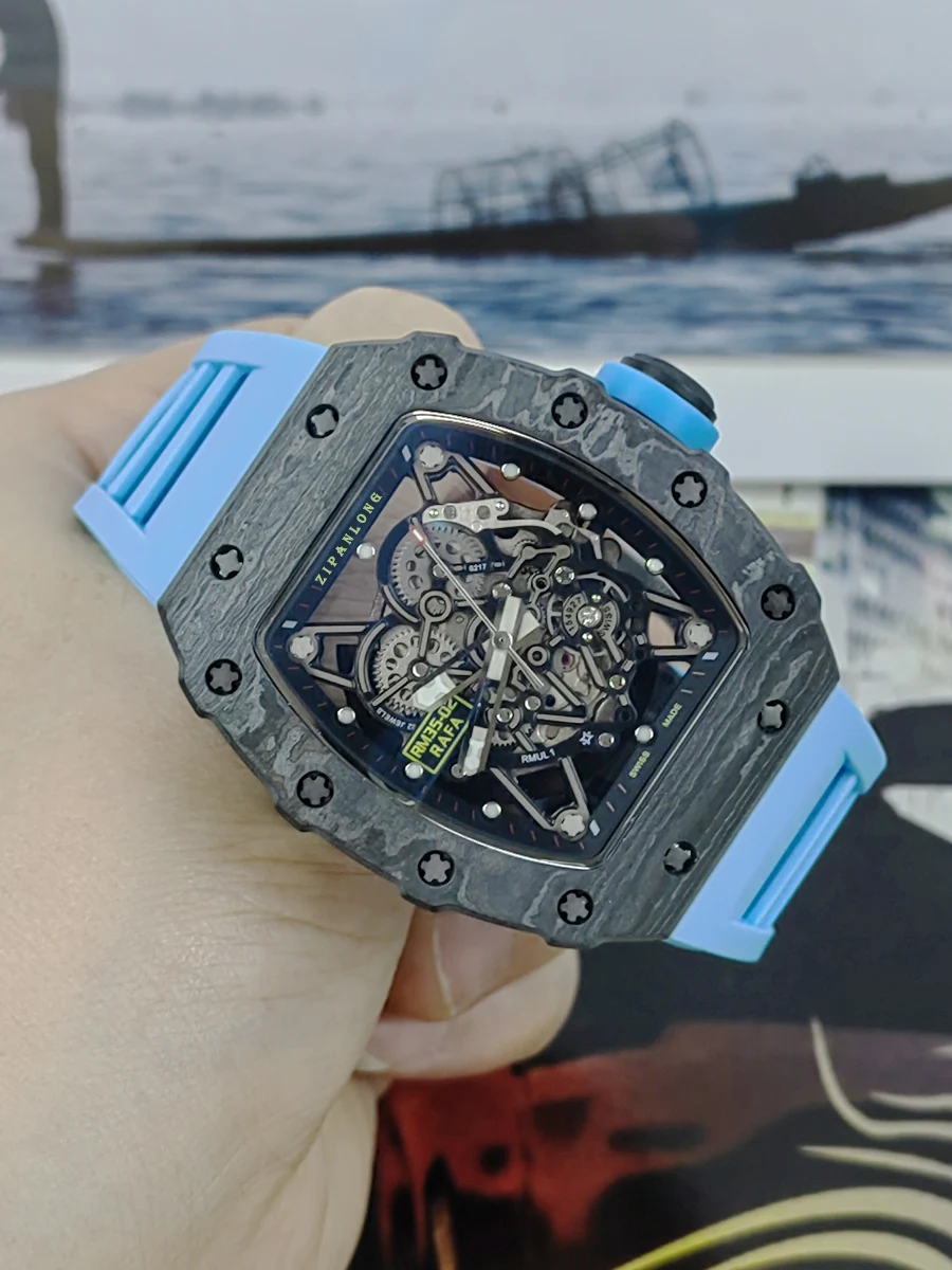 Рисунок 3 - Мужские механические часы с полностью